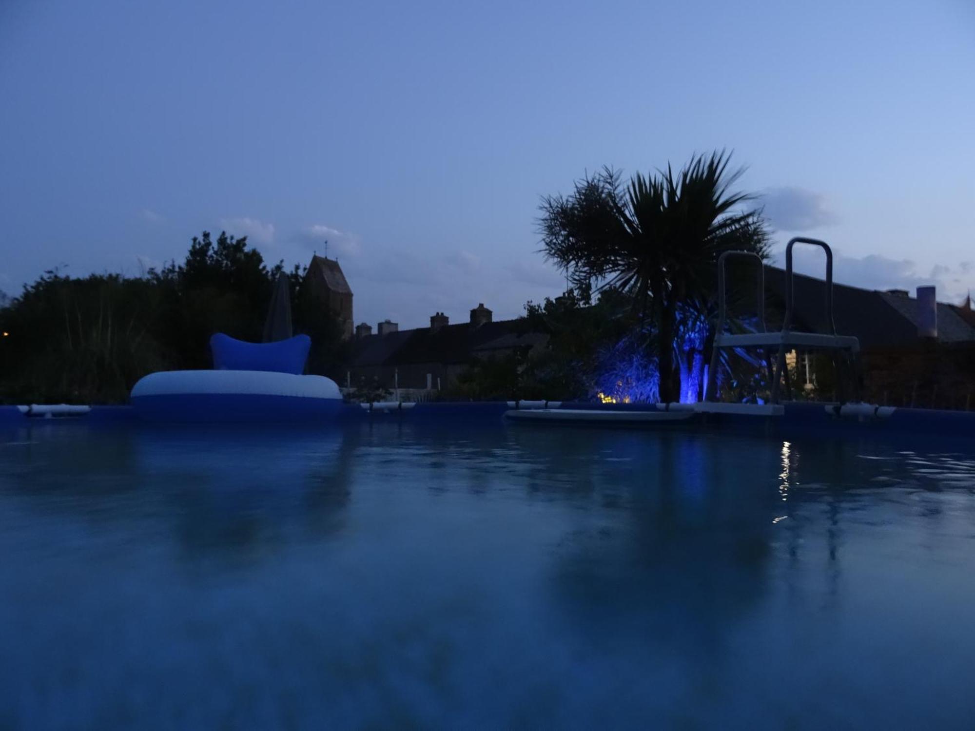 Gite "Rose Des Sables" - 800M De La Plage De Surtainville, Proche Commerces - Piscine En Juillet Et Aout Exterior photo