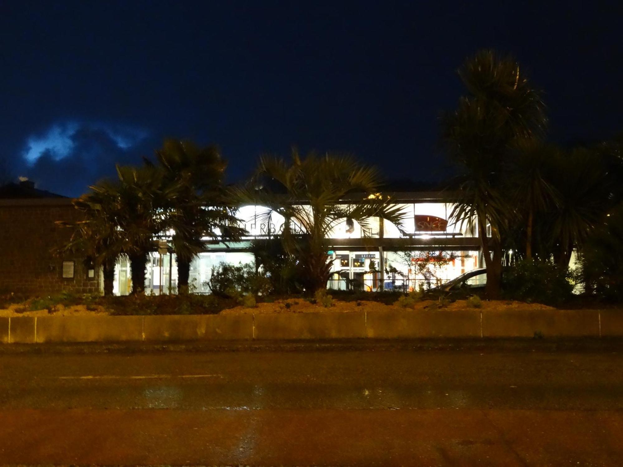 Gite "Rose Des Sables" - 800M De La Plage De Surtainville, Proche Commerces - Piscine En Juillet Et Aout Exterior photo